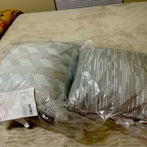 Hotel Collection throw pillows-2 with great detail